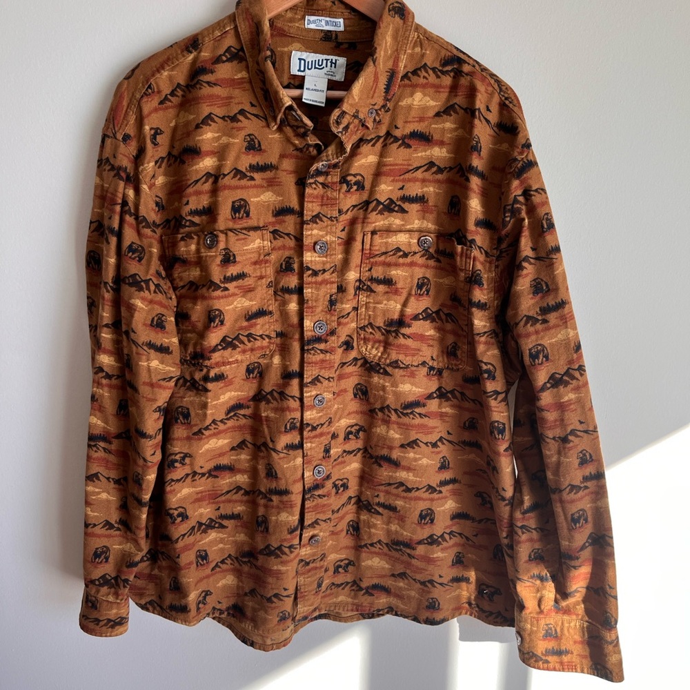 Duluth Trading Co. Free Swingin' Flannel Untucked Shirt Relaxed Fit Shirt (L)